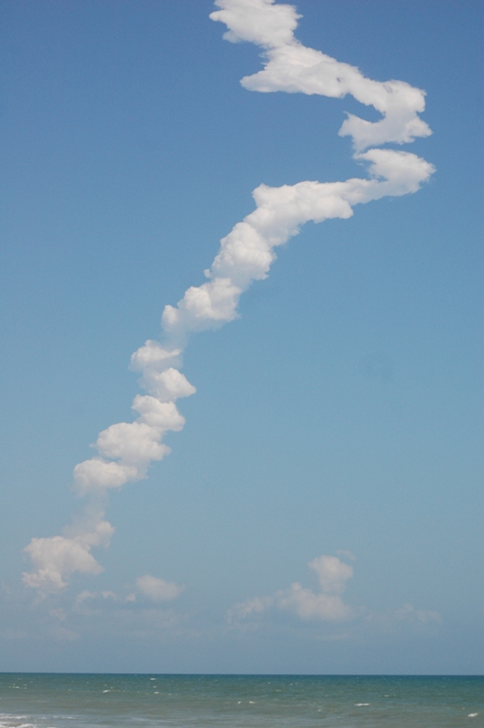 090906 221