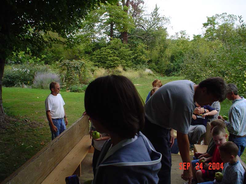 24sept04028