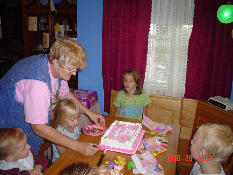 26aug04001