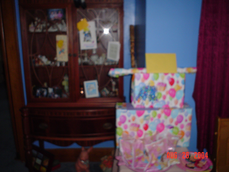 26aug04004