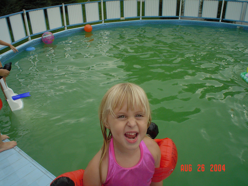 26aug04008