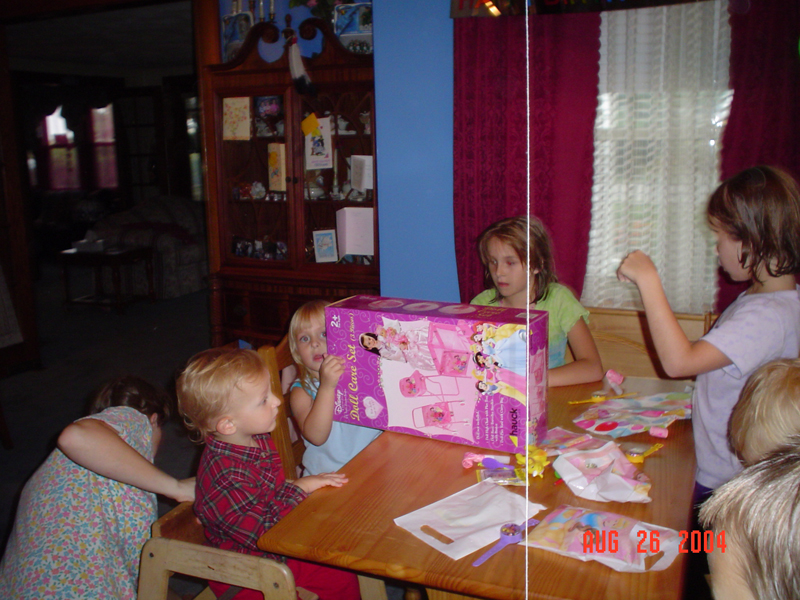 26aug04023