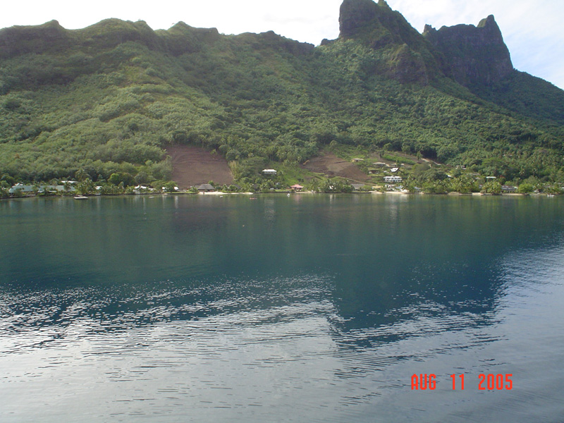 mom_dad_tahiti_2005_122
