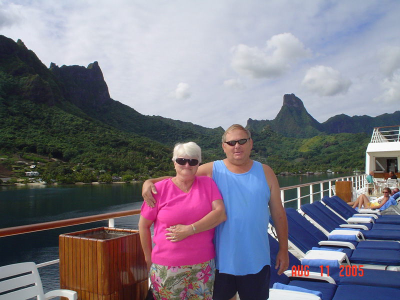 mom_dad_tahiti_2005_129