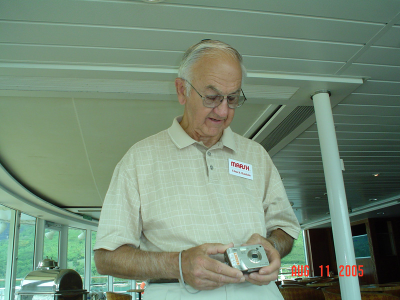 mom_dad_tahiti_2005_140