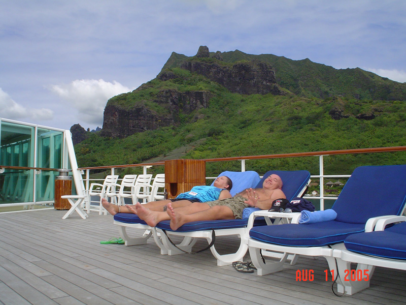 mom_dad_tahiti_2005_147