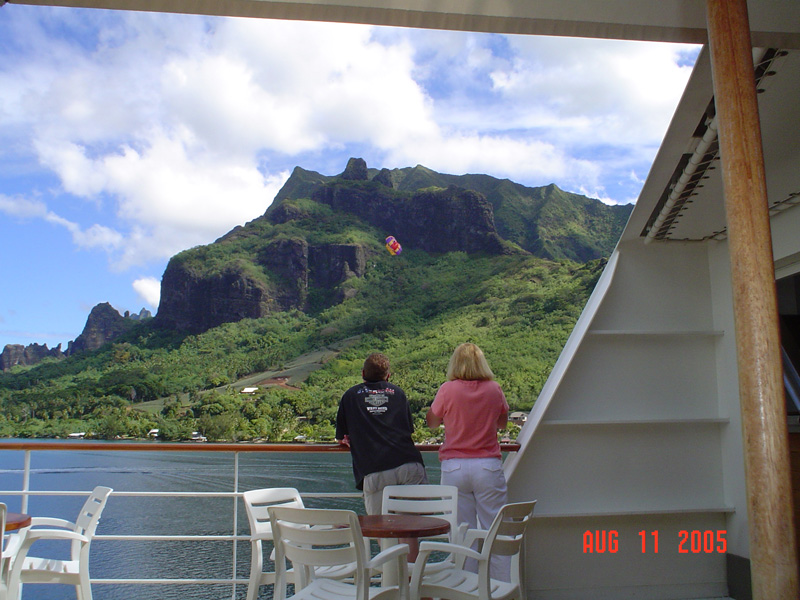mom_dad_tahiti_2005_153