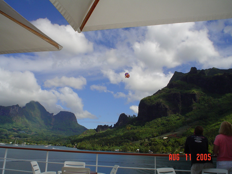 mom_dad_tahiti_2005_154