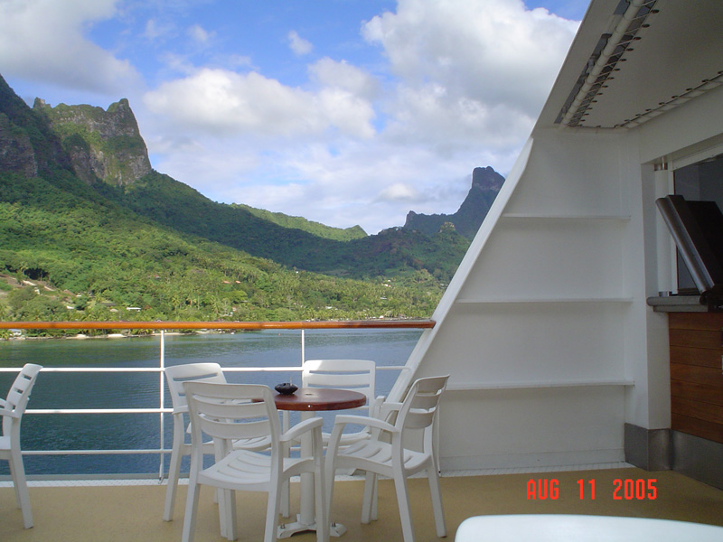 mom_dad_tahiti_2005_156