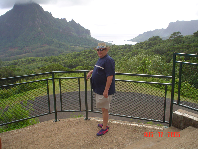 mom_dad_tahiti_2005_171