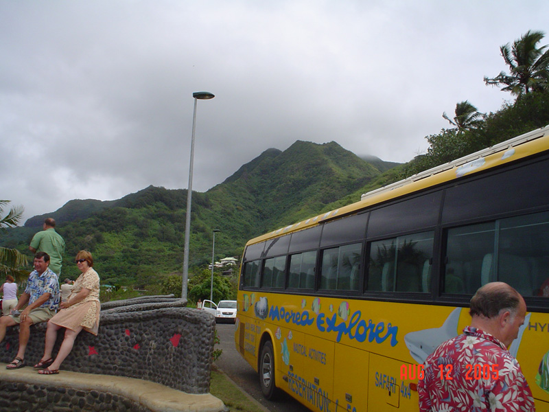 mom_dad_tahiti_2005_183