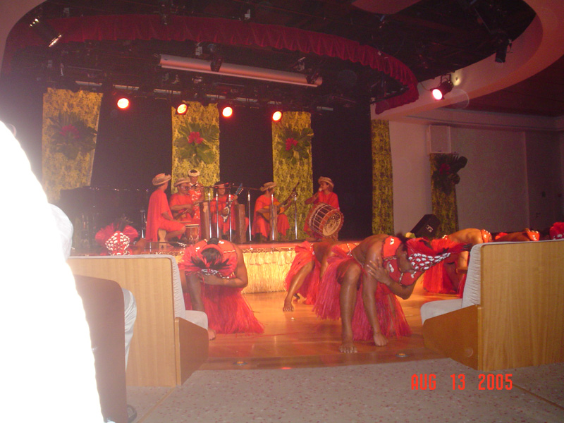 mom_dad_tahiti_2005_197