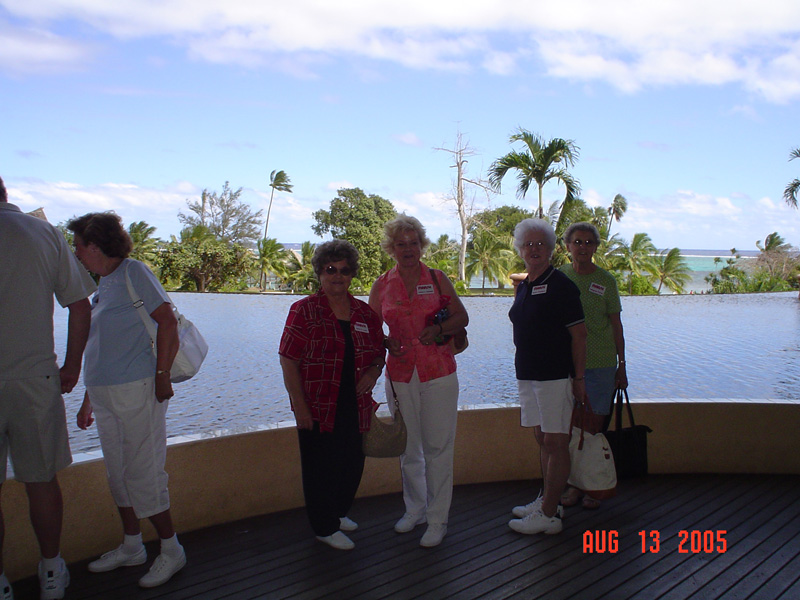 mom_dad_tahiti_2005_215