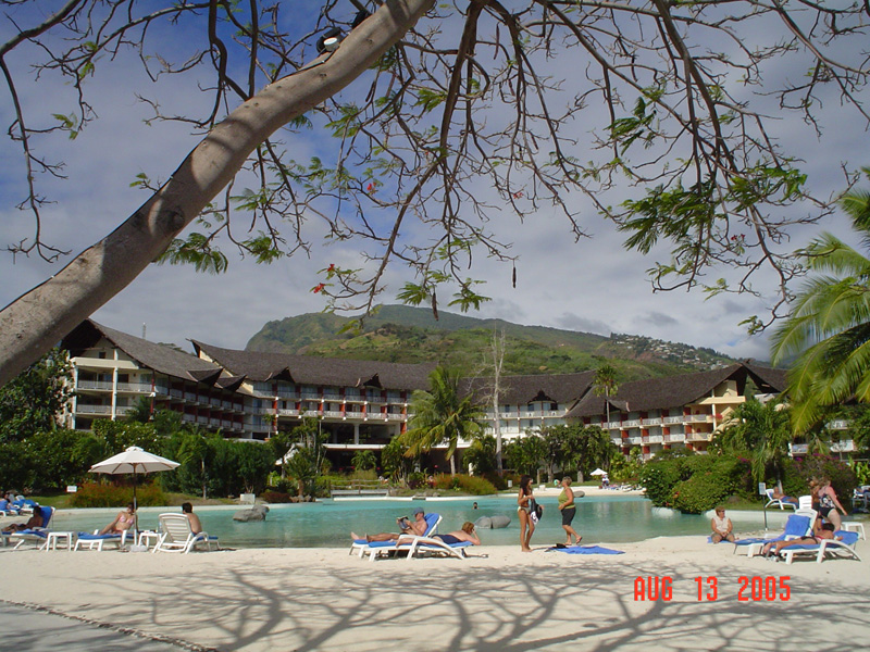 mom_dad_tahiti_2005_227