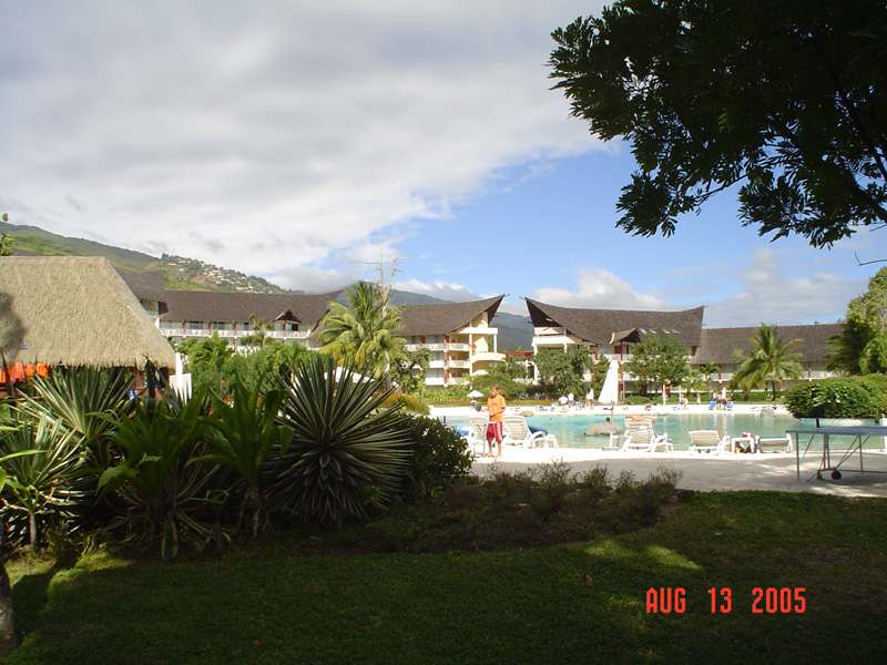 mom_dad_tahiti_2005_229