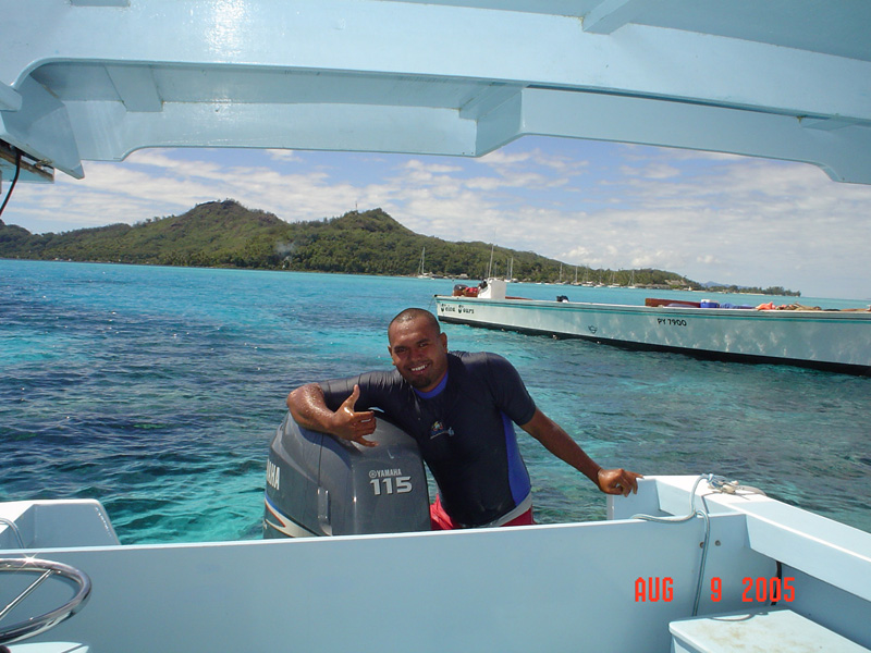 mom_dad_tahiti_2005_99
